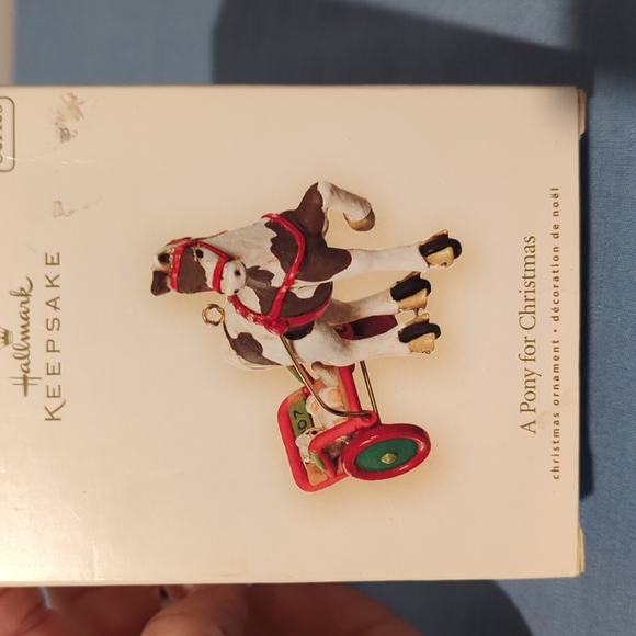 Hallmark Keepsake Christmas Ornament A Pony For Christmas 2007 Series - Picture 4 of 7